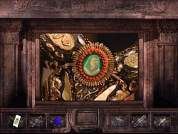 Mei ist im Amulett eingeschlossen